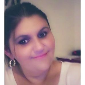 Meet your Posher, Deanna